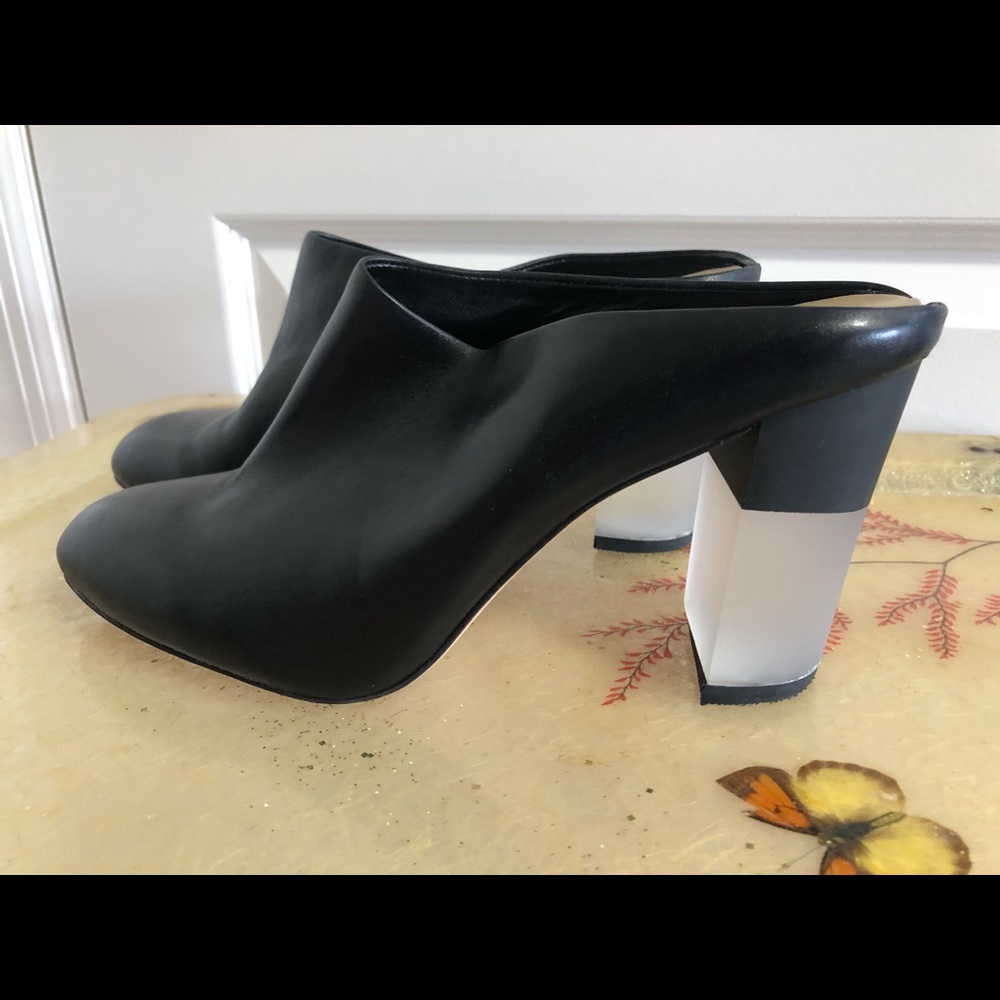 Enzo black leather mules